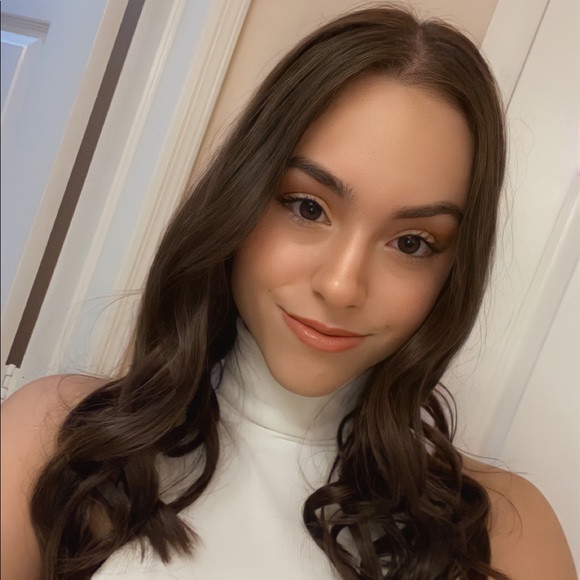 Meet your Posher, Samantha - Picture 1 of 1